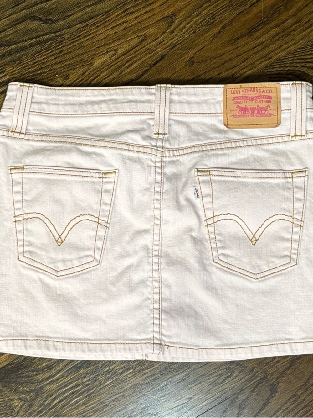 Levi's 518 Superlow Denim Mini Skirt Light Pink Low Rise Pockets Size 3 - Picture 3 of 4
